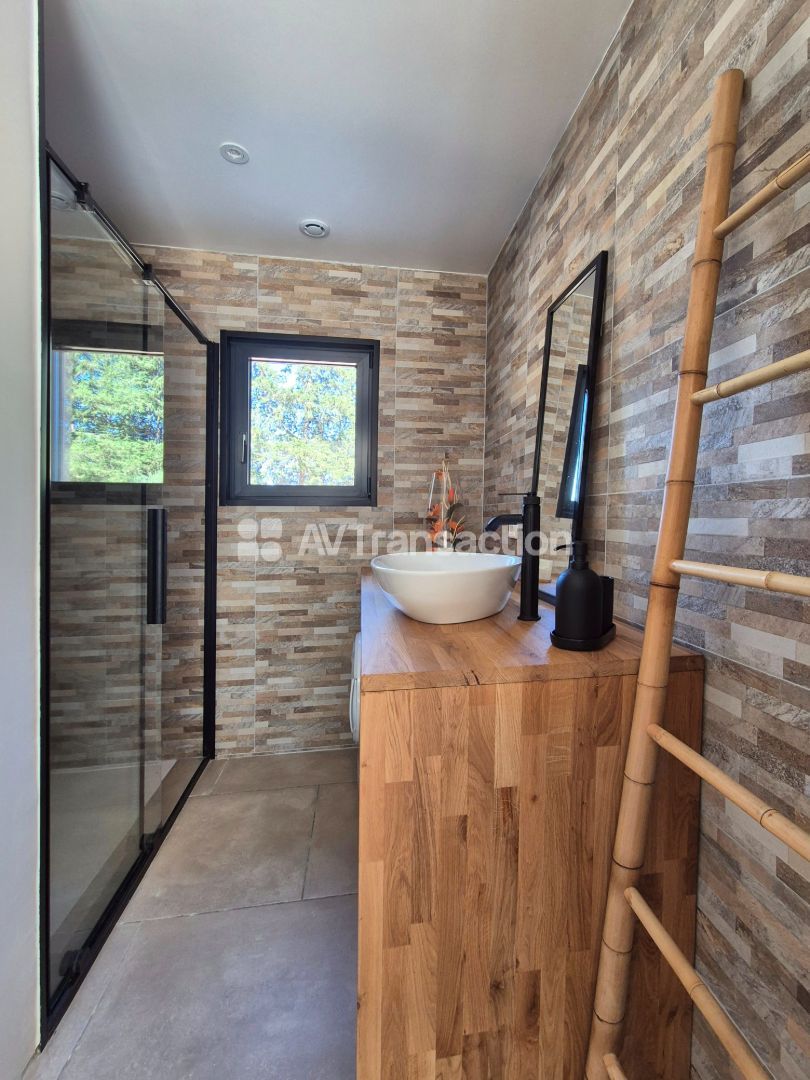 123 m² de plain pied et dépendance