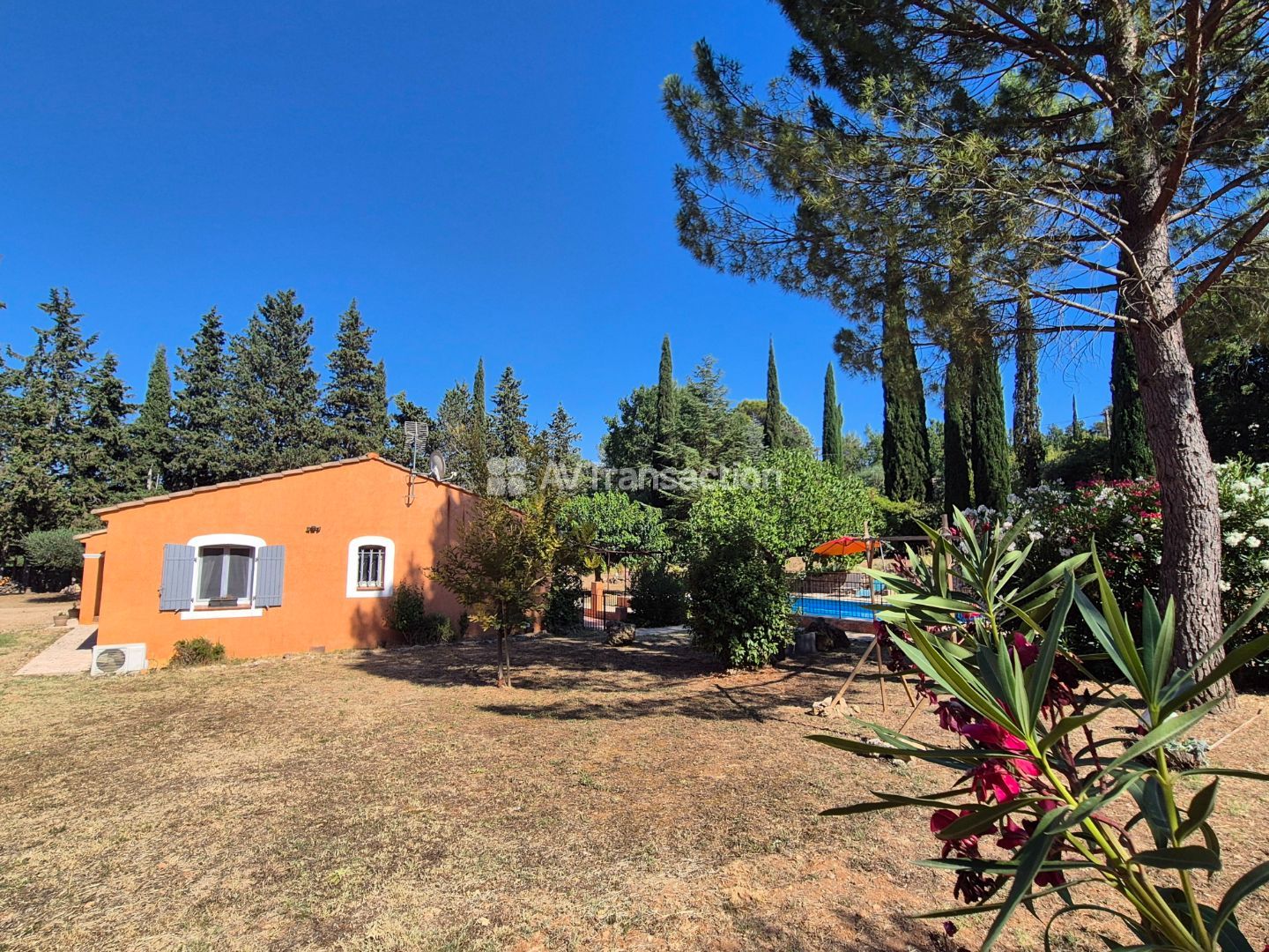 123 m² de plain pied et dépendance