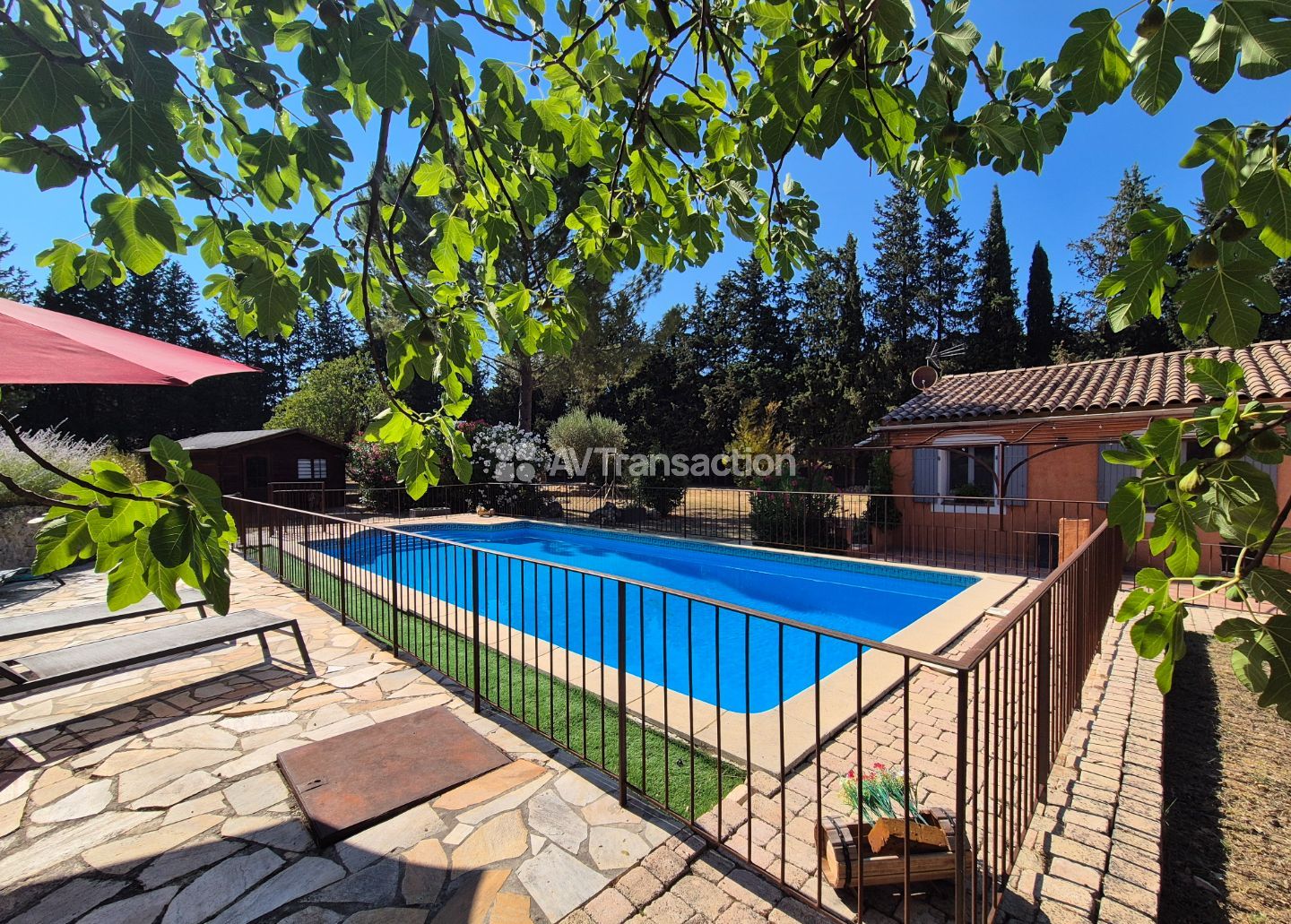 123 m² de plain pied et dépendance