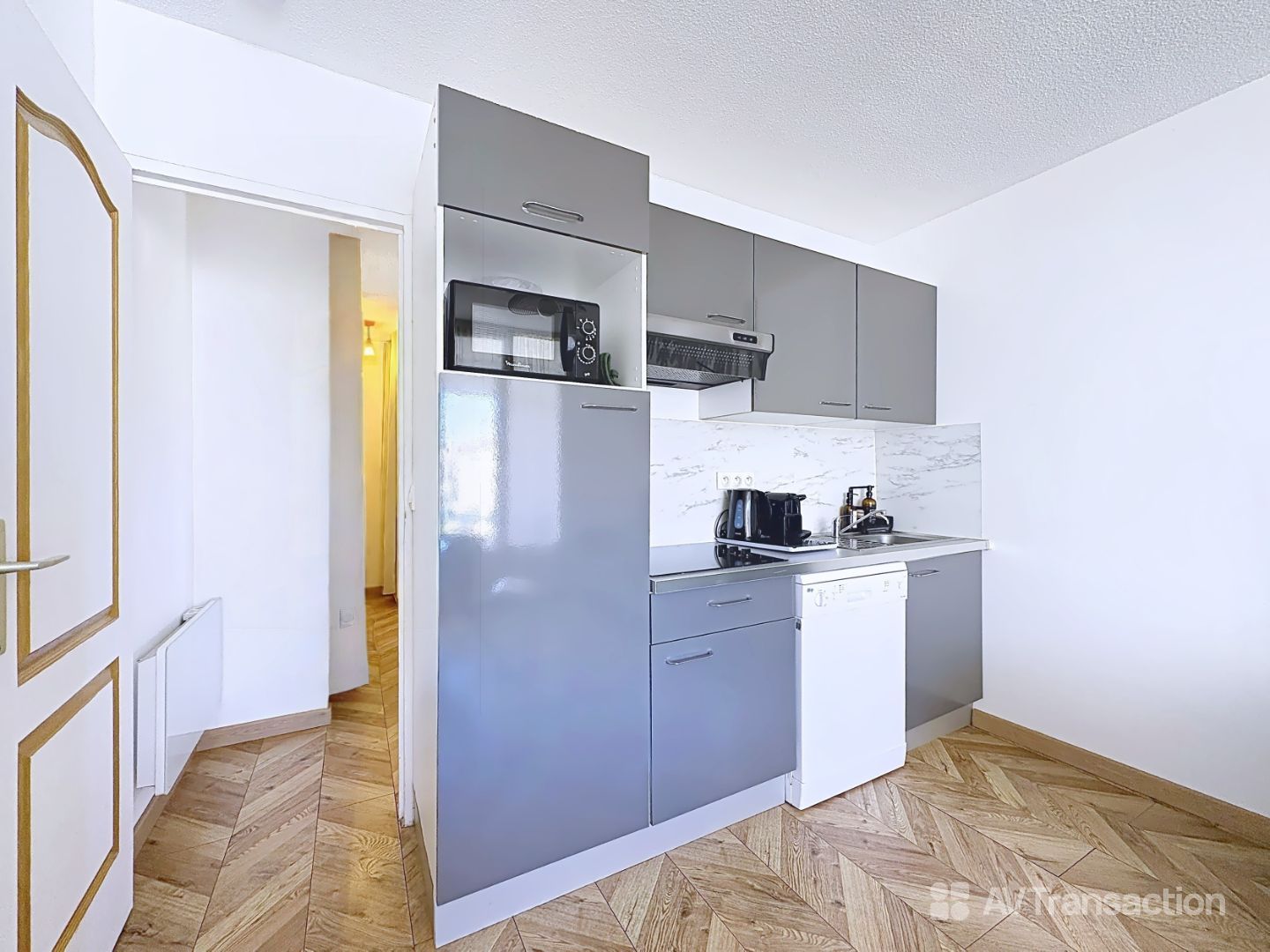 PORT - T2, Balcon, Ascenseur, Parking 
