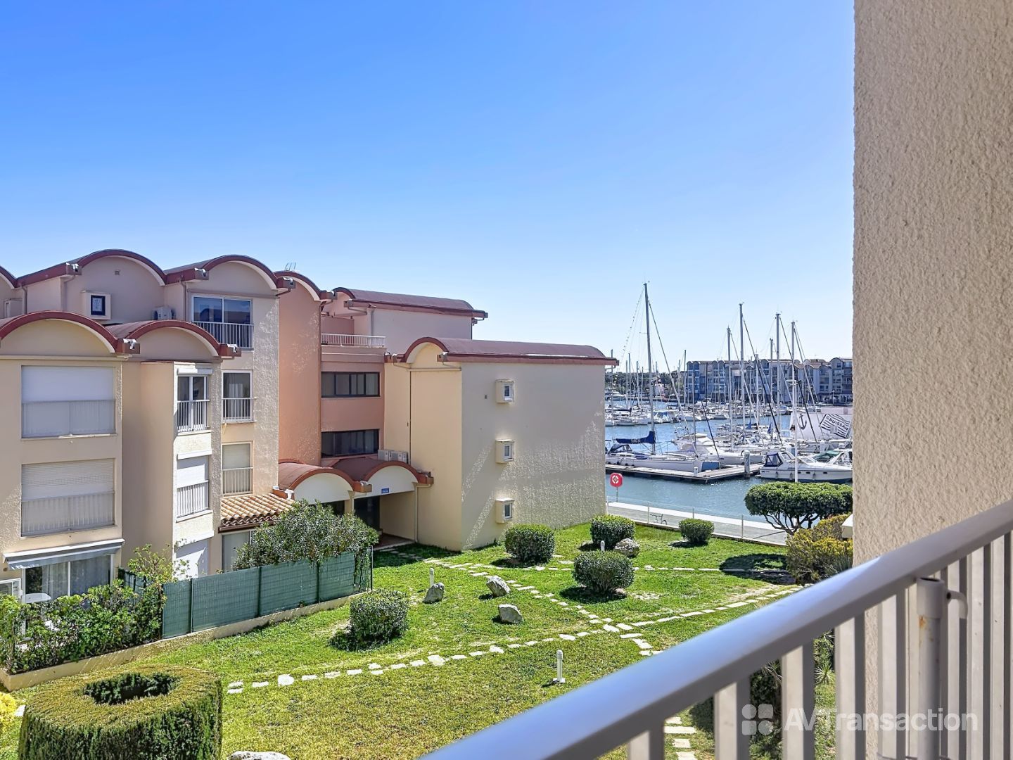 PORT - T2, Balcon, Ascenseur, Parking 