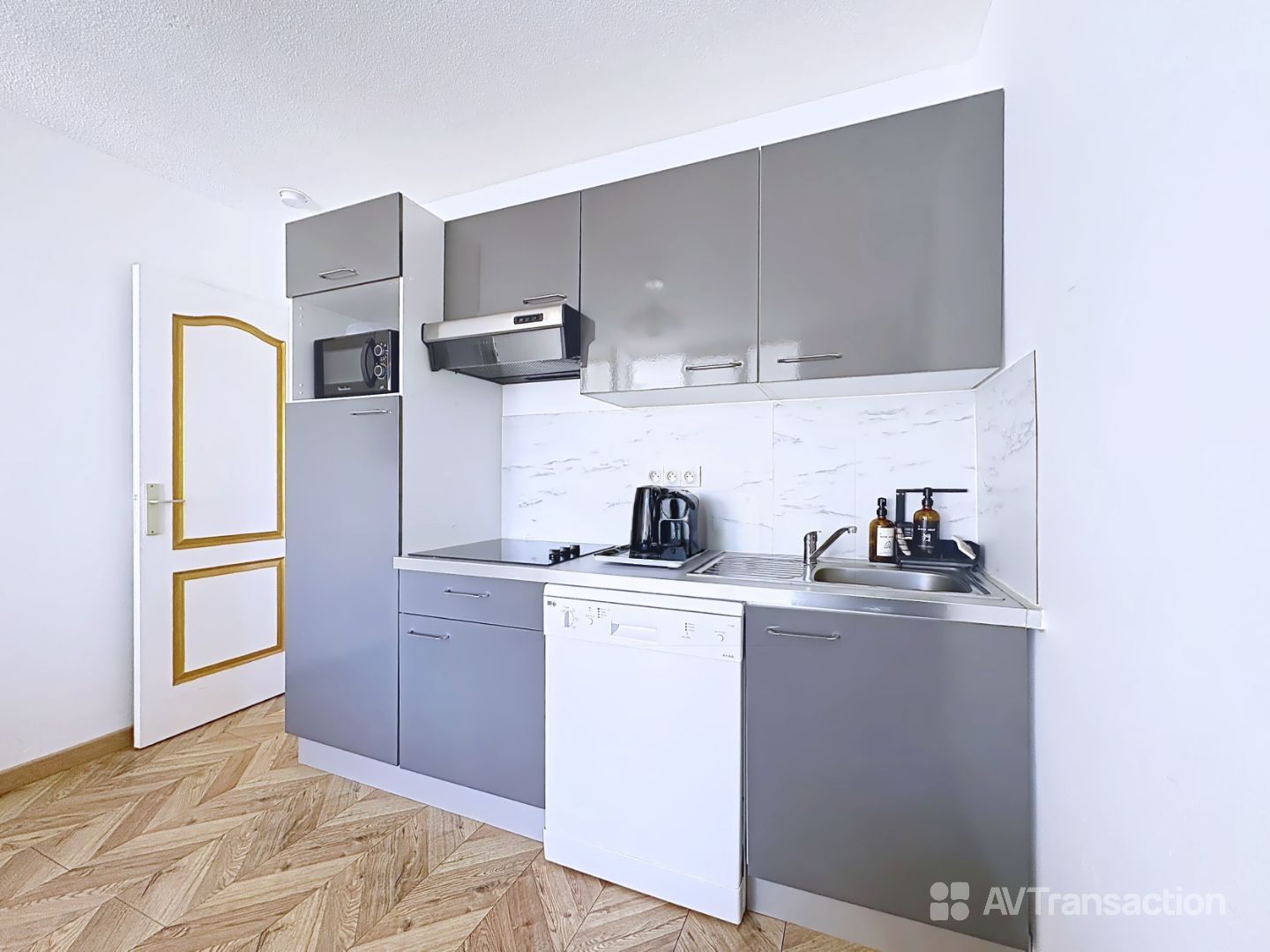 PORT - T2, Balcon, Ascenseur, Parking 