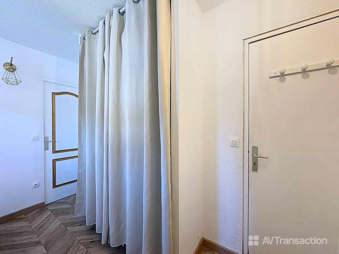 PORT - T2, Balcon, Ascenseur, Parking 
