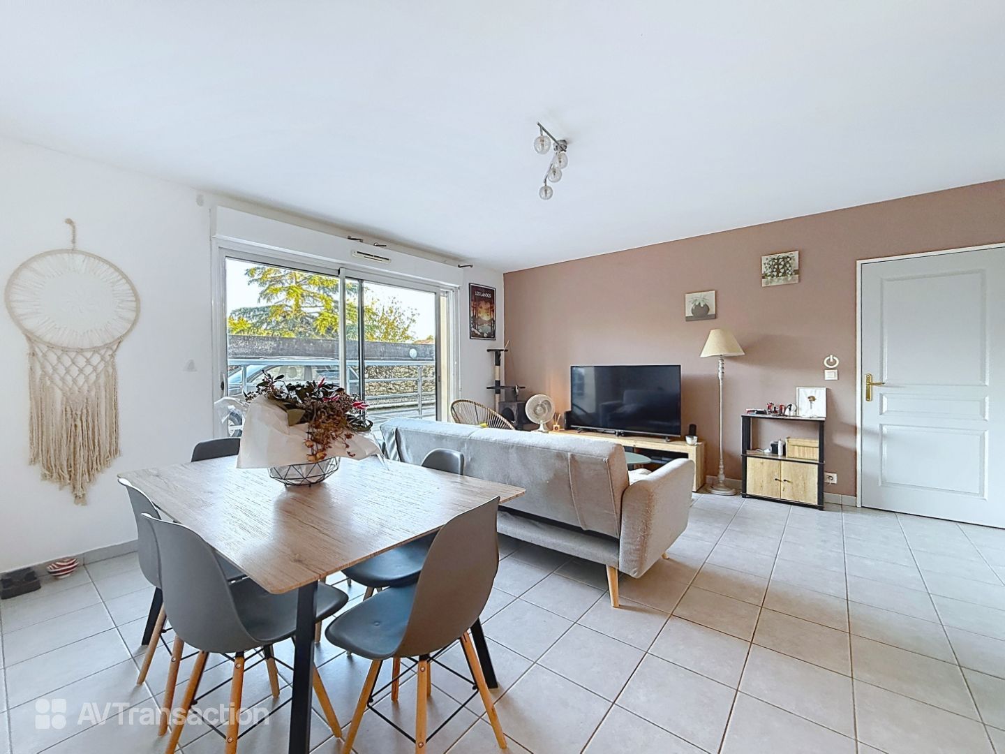 T2 DE 49,56 M² AVEC PARKING, À DEUX PAS DU CENTRE-VILLE