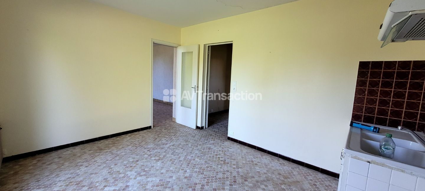 33180 ST SEURIN DE CADOURNE-MAISON 156 M² ET GRAND JARDIN 2100M²