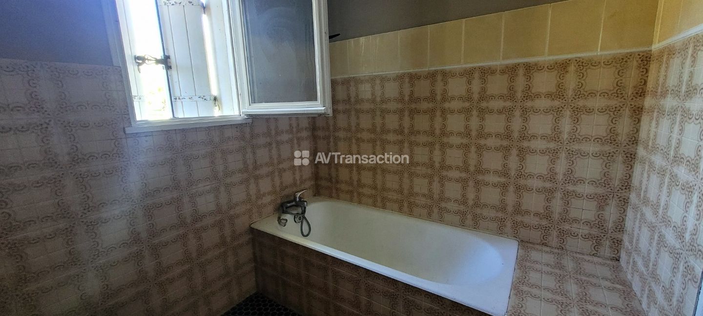 33180 ST SEURIN DE CADOURNE-MAISON 156 M² ET GRAND JARDIN 2100M²