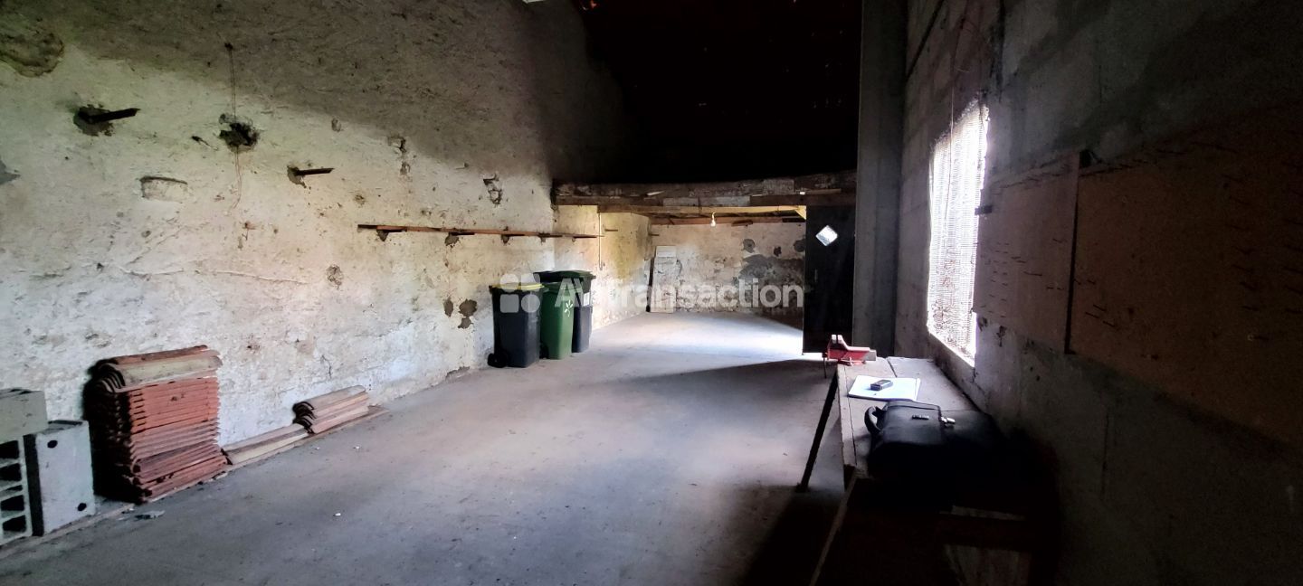 33180 ST SEURIN DE CADOURNE-MAISON 156 M² ET GRAND JARDIN 2100M²