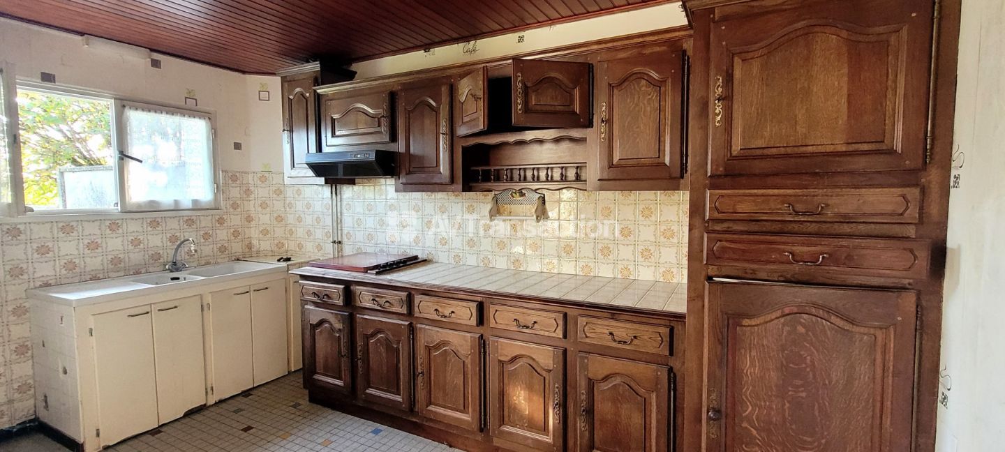 33180 ST SEURIN DE CADOURNE-MAISON 156 M² ET GRAND JARDIN 2100M²
