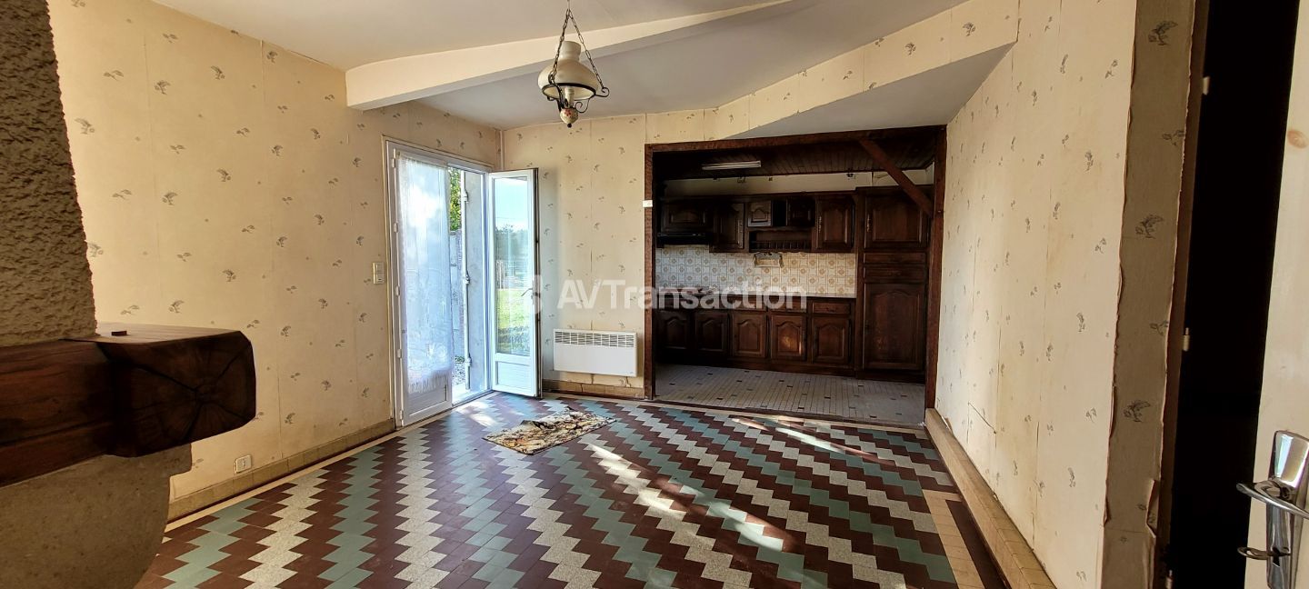33180 ST SEURIN DE CADOURNE-MAISON 156 M² ET GRAND JARDIN 2100M²