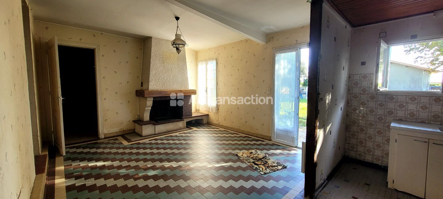 33180 ST SEURIN DE CADOURNE-MAISON 156 M² ET GRAND JARDIN 2100M²