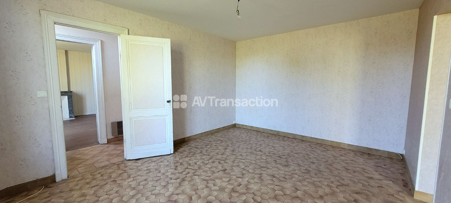 33180 ST SEURIN DE CADOURNE-MAISON 156 M² ET GRAND JARDIN 2100M²